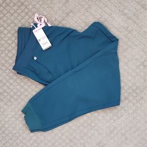 Brand new Figs Caribbean Blue zamora joggers